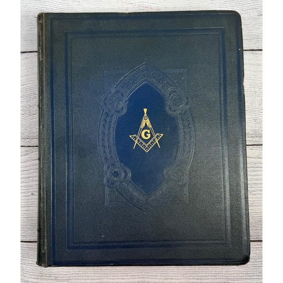The John A. Hertel Co. Other - Masonic Edition Cyclopedic Indexed Holy Bible Red Letter Edition 1951 Hertel